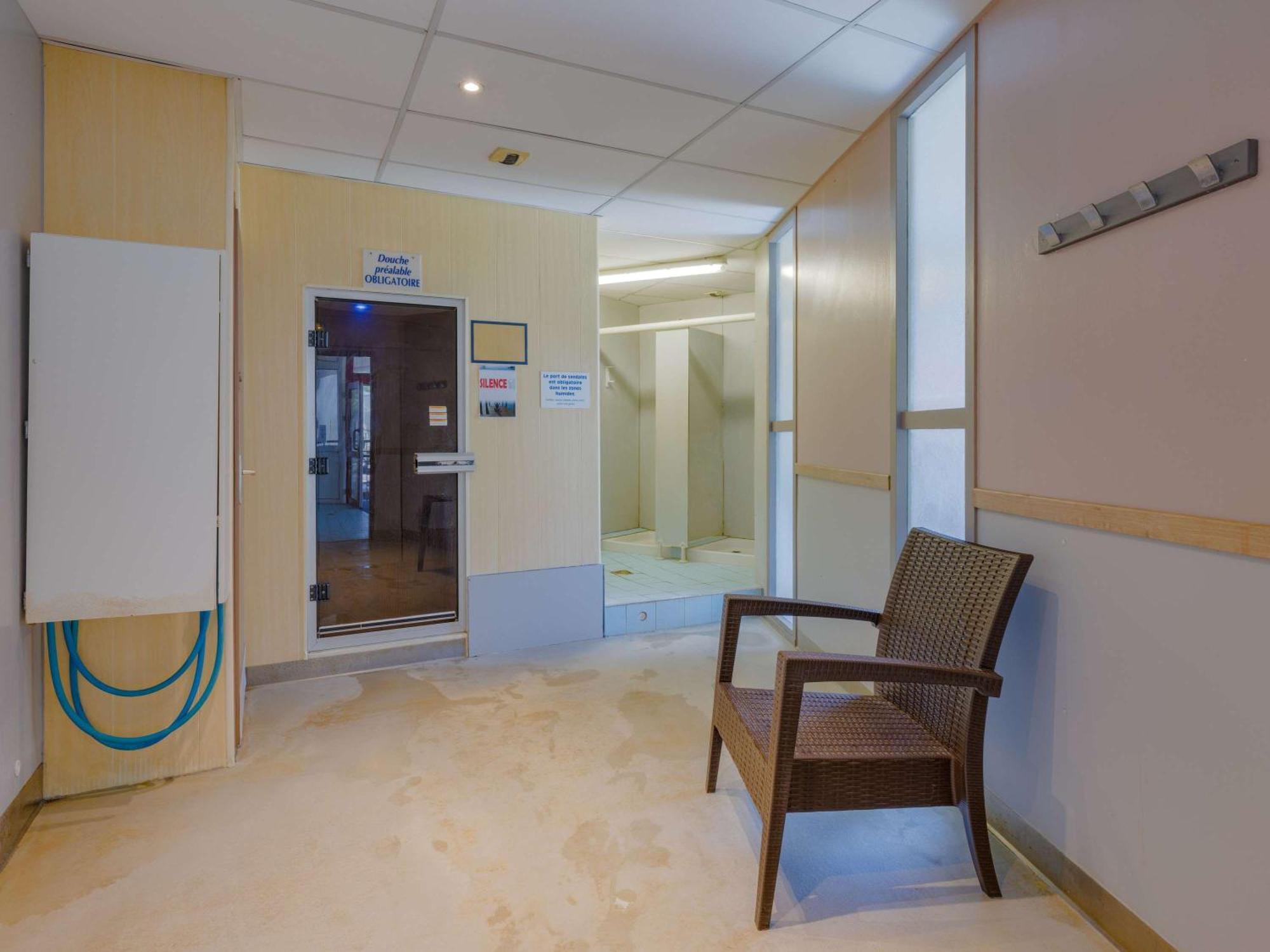 Mercure Lyon Est Villefontaine Eksteriør bilde