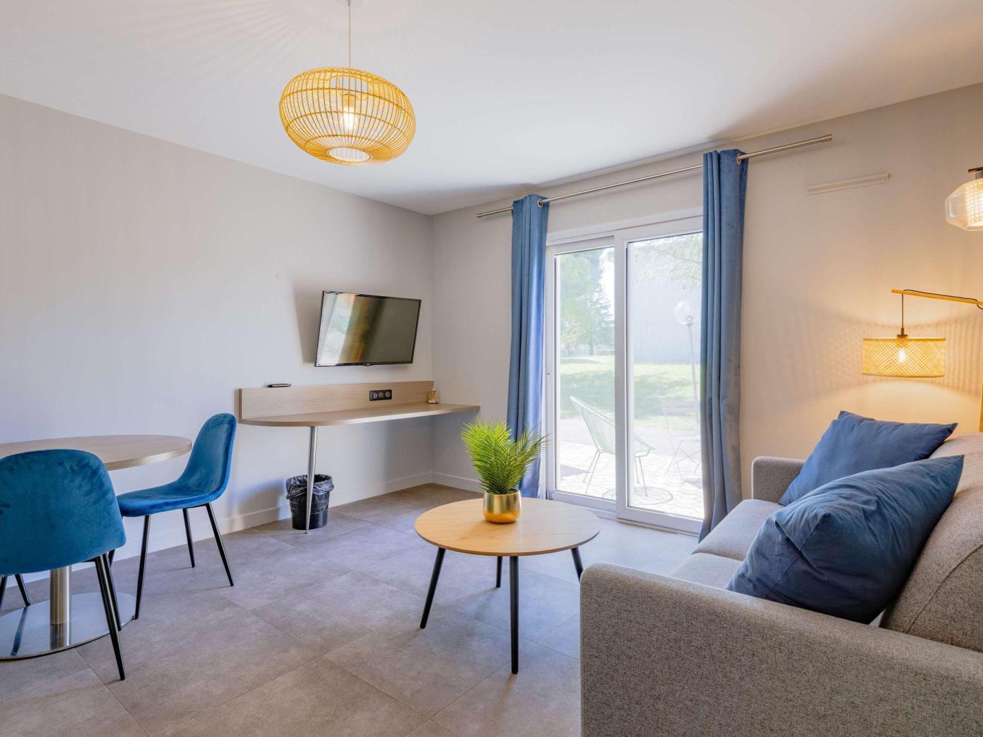 Mercure Lyon Est Villefontaine Eksteriør bilde
